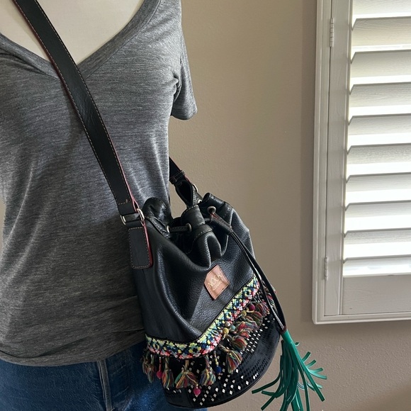 Lovenock NOCK Accesorios Bohemian Leather Crossbody Bag - Picture 4 of 7